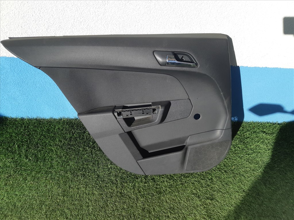 Bontásra: Opel Astra H Enjoy 1.6 benzin, bal hátsó ajtókárpit  13153917 5. kép