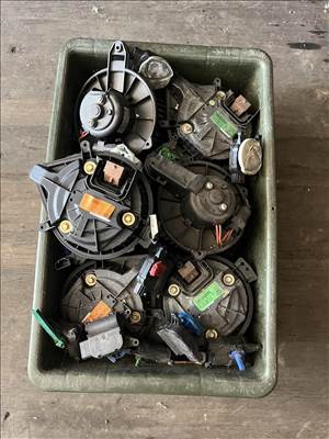 Audi A4 (B6/B7) Fűtő motorok, ventillátorok