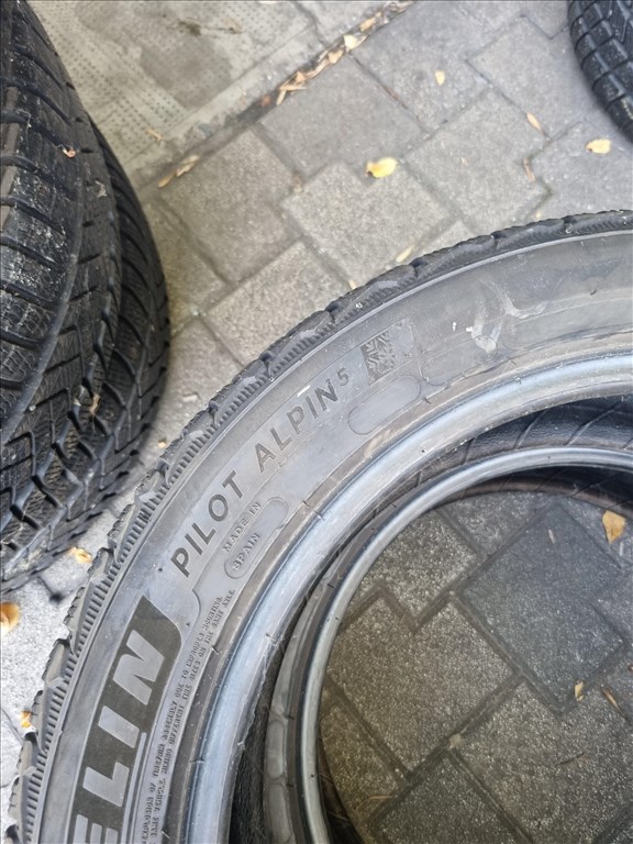  235/5018" újszerű Michelin Pilot Alpin 5 téli gumi 2db  6. kép