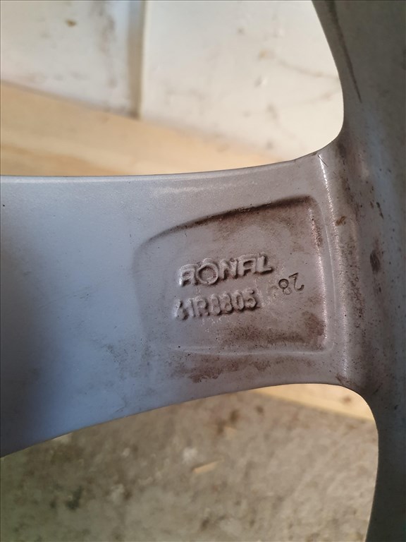  5x120 lyukosztású 18" újszerű RONAL alufelni, rajta 235/50 újszerű Wanli nyári gumi gumi  4. kép
