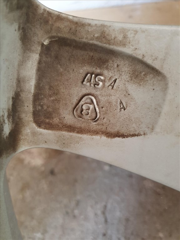  5x120 lyukosztású 18" újszerű RONAL alufelni, rajta 235/50 újszerű Wanli nyári gumi gumi  7. kép