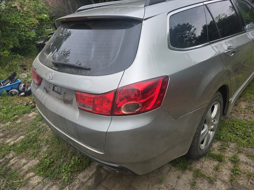 Honda Accord (8th gen) csomagtartó ajtó  tlo11111 tlo2222 2. kép