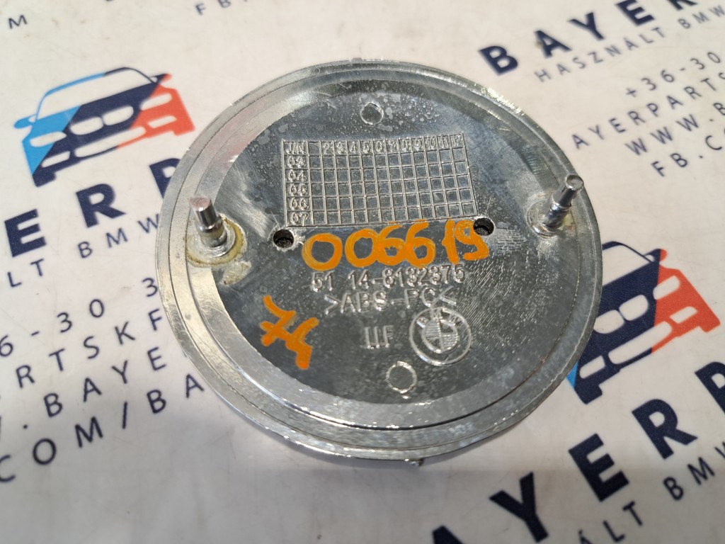 Bmw E46 E90 F30 stb. 74mm bontott hátsó embléma 3. kép