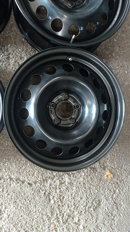  5x108 lyukosztású 7JJ 17" használt (gyári felni) lemezfelni 3. kép