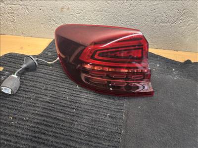 Kia Cee'd (CD) KOMBI LED Bal hátsó külső lámpa 92401j7150 / J7924-17200