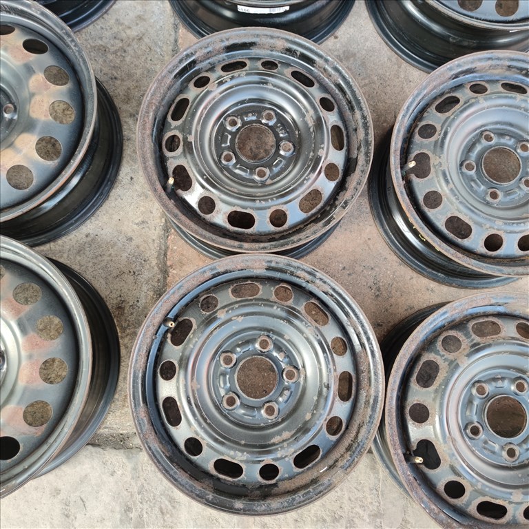 5x114,3 15 Gyári mazda kia hunday lemezfelni 12000ft a 4db/24/ 1. kép