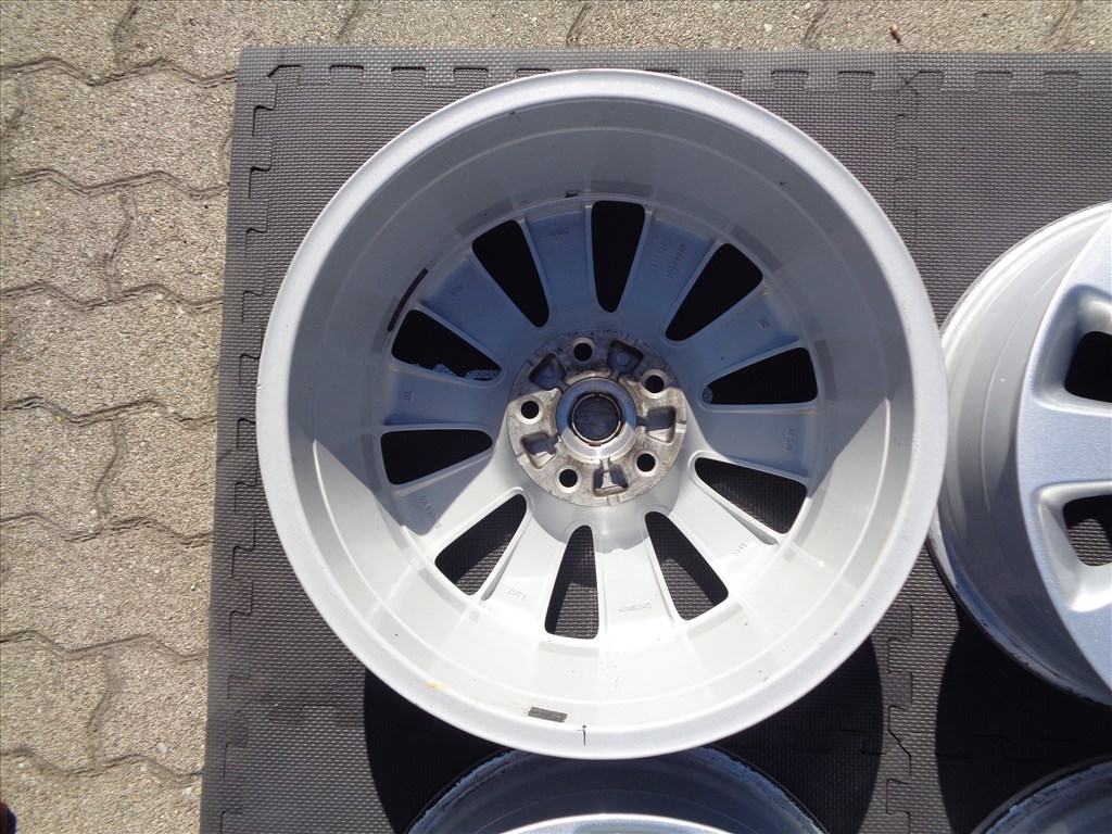 Opel gyári alufelni 17-es, 5×115-ös osztó, eredeti újszerű állapotban eladó. 6. kép