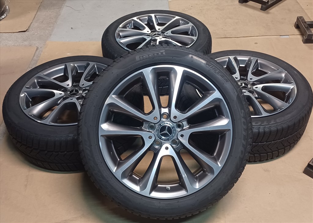  Mercedes W213 E klasse 5x112 8x18 ET43 245/45 R18 téli gumikkal 4db 2. kép