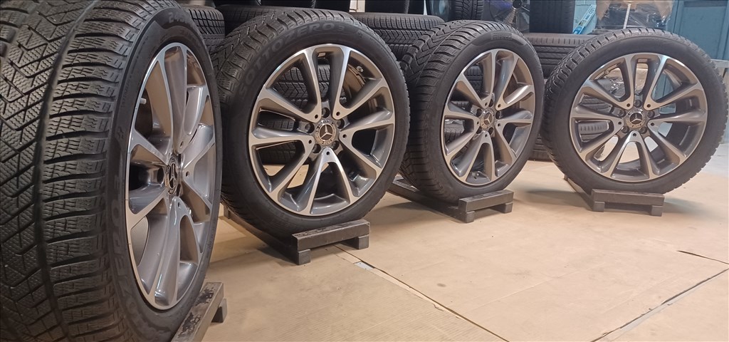  Mercedes W213 E klasse 5x112 8x18 ET43 245/45 R18 téli gumikkal 4db 7. kép