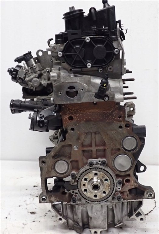 Volkswagen Passat B8 2.0 TDI BMT DFG motor  3. kép