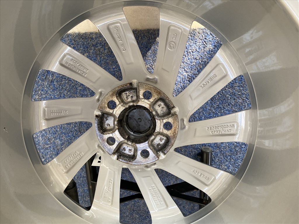 (3785) Skoda 18 gyári alufelni felni, 5x112, Octavia 2. kép