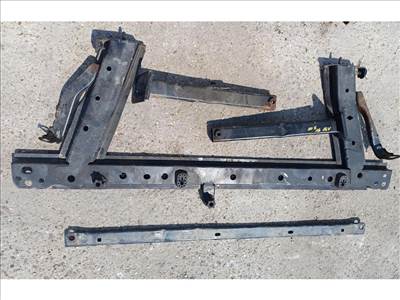 Peugeot 207 (2006-2014) 1.4 16V Benzines  Első Bölcső 