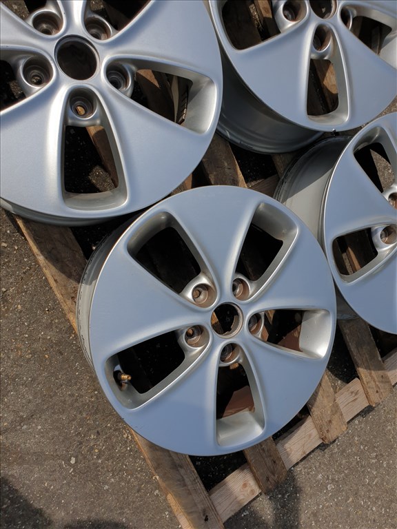 16" 5x114,3 KIA + szenzor 3. kép