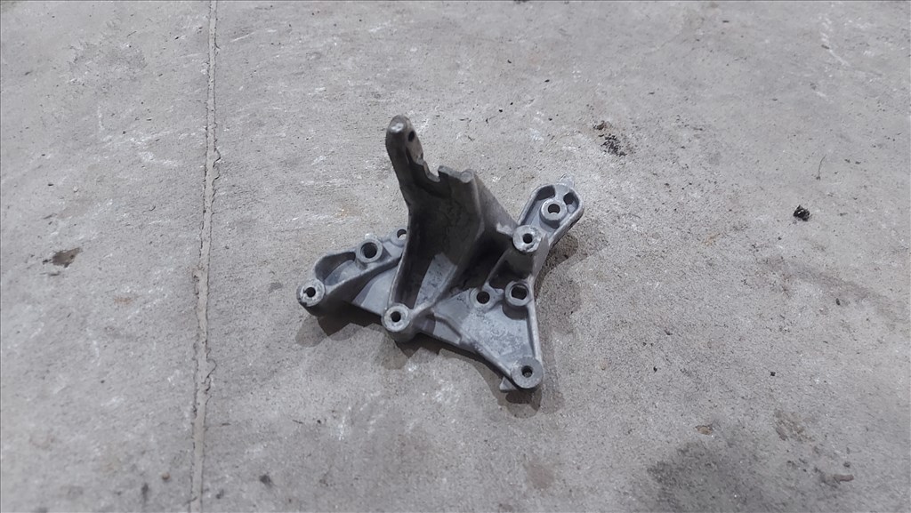 Citroen C4 C5 Peugeot 307 407 04- Egr szelep hűtő tartó konzol 7180 9656392880 2. kép