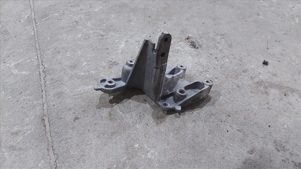 Citroen C4 C5 Peugeot 307 407 04- Egr szelep hűtő tartó konzol 7180 9656392880 3. kép