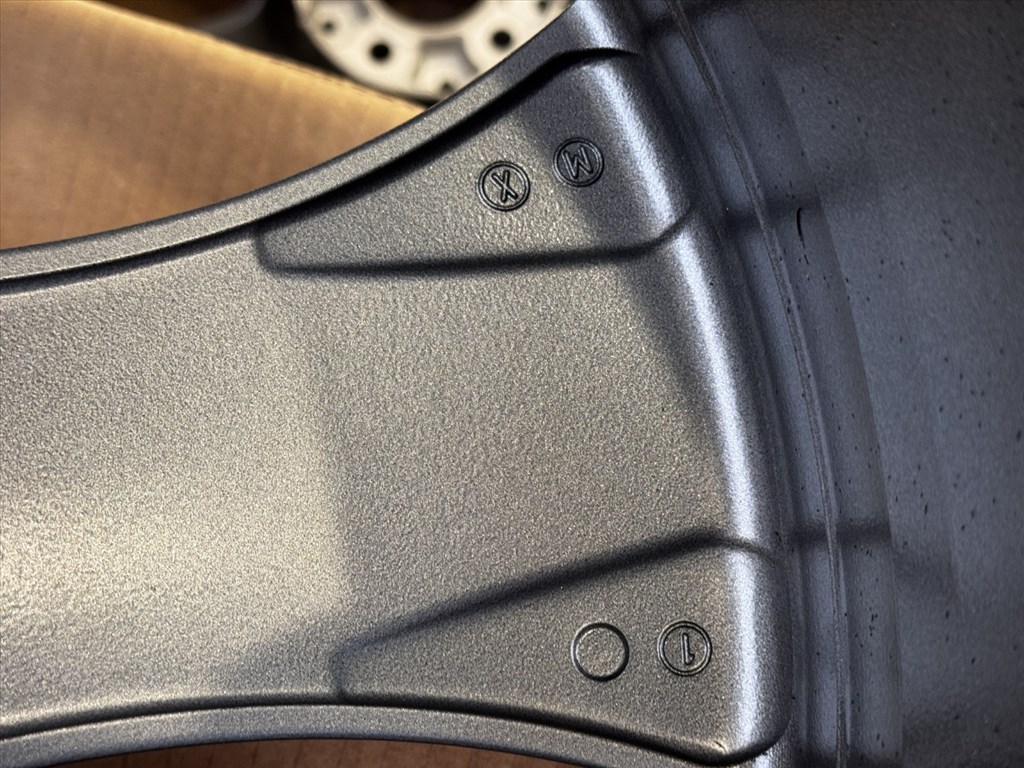 R20 Original Mercedes 9J ET57 - A1664011300 / A166 401 1300  1db felni alufelni 3. kép