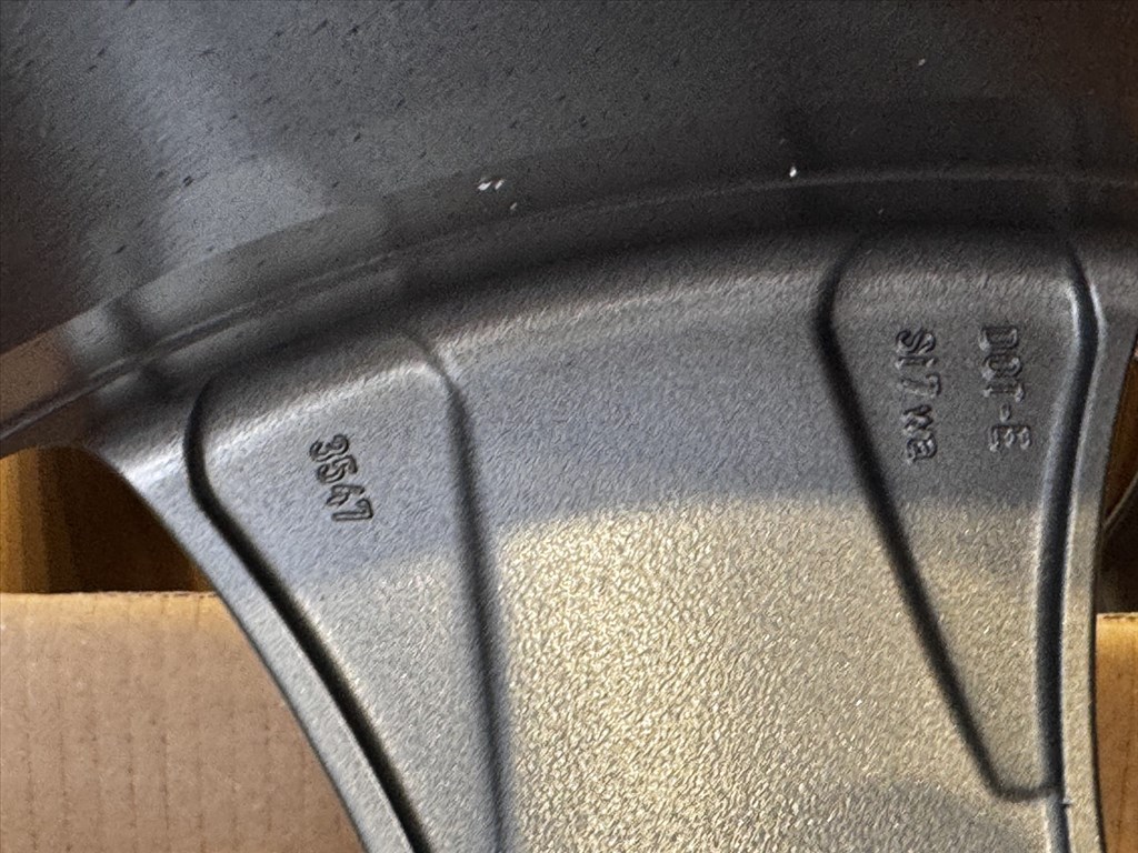 R20 Original Mercedes 9J ET57 - A1664011300 / A166 401 1300  1db felni alufelni 4. kép