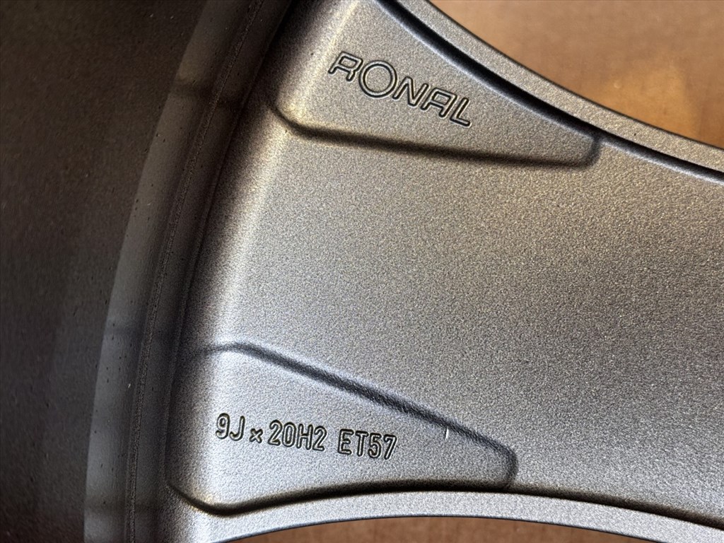 R20 Original Mercedes 9J ET57 - A1664011300 / A166 401 1300  1db felni alufelni 5. kép