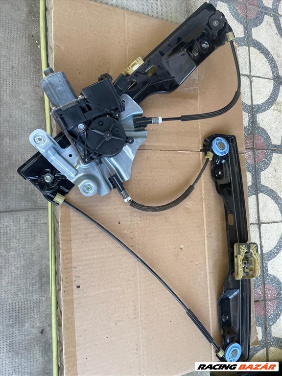 Opel Astra J ABLAKTÖRLŐ MOTOR és Mechanika első hátsó , Ajtó ZÁR , Csomagtérajtó ZÁR 18. kép