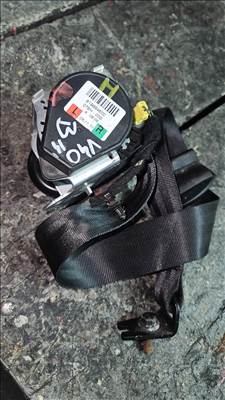 Volvo V40 bal hátsó biztonsági öv.