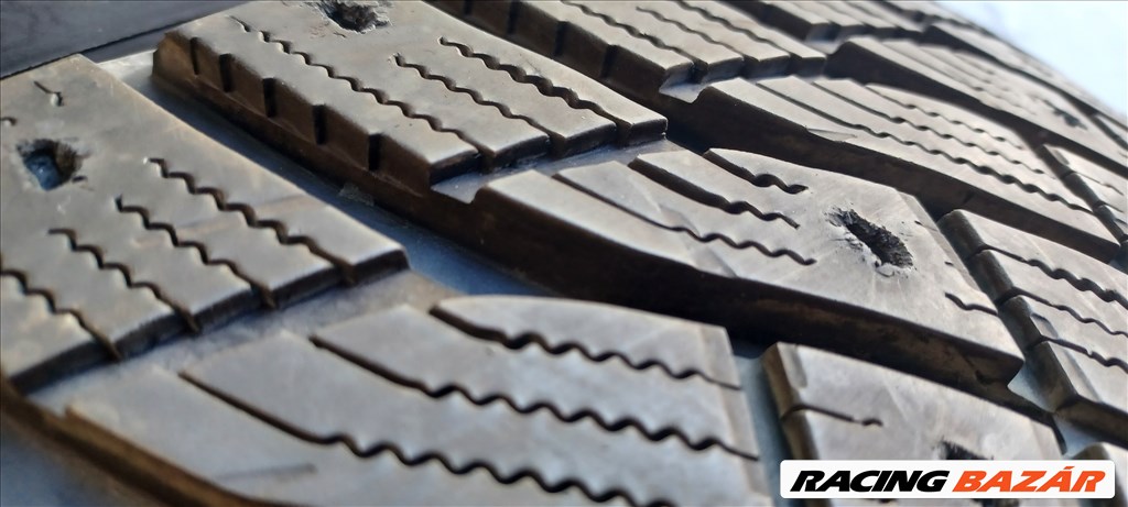 Good/Year Ultragrip Arctic2 245/45 R19 téli gumik 120e./4db.9,5mm 2. kép