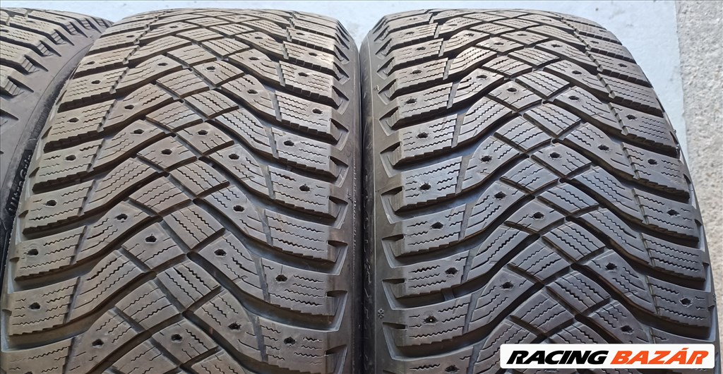 Good/Year Ultragrip Arctic2 245/45 R19 téli gumik 120e./4db.9,5mm 5. kép