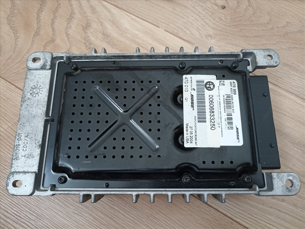 Alfa gyári bose erősítő 1. kép