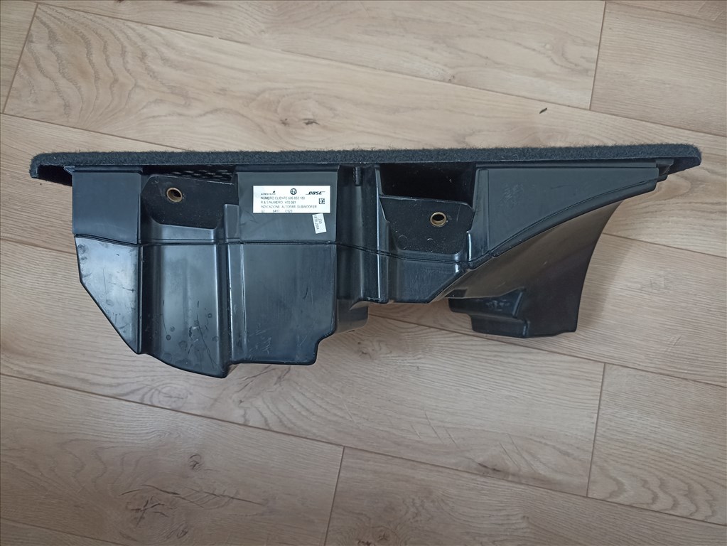 Alfa gyári bose erősítő 4. kép