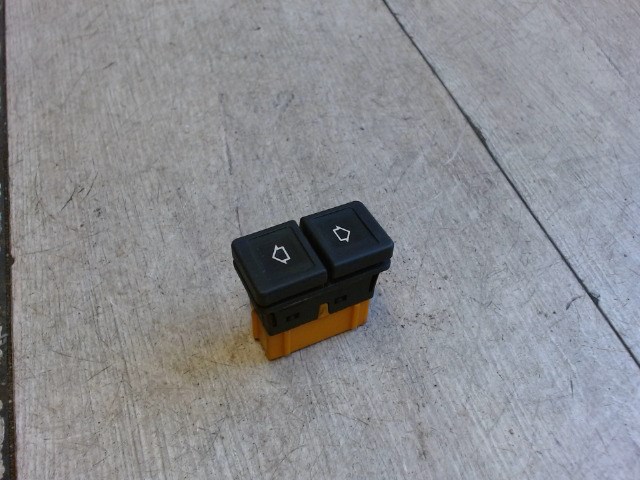 CITROEN XSARA PICASSO -04 Jobb hátsó ablakemelő kapcsoló 1. kép