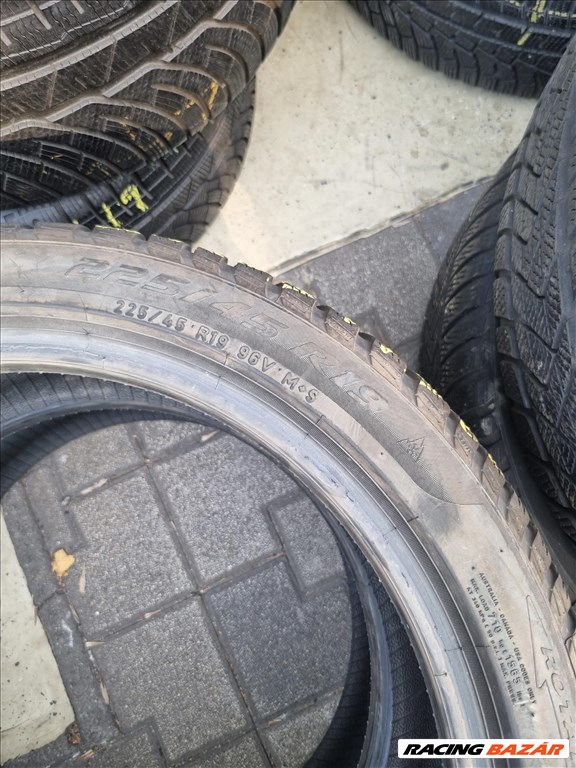  225/4519" újszerű Pirelli Sottozero 3 téli gumi 2db  5. kép