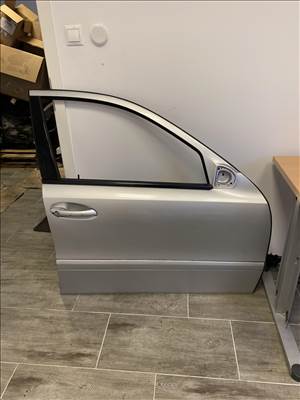 Mercedes E-osztály W211 MERCEDES-BENZ E-CLASS Jobb első Ajtó