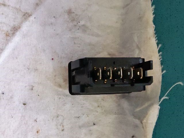 Peugeot Partner I PEUGEOT PARTNER Bal hátsó Ablakemelő Kapcsoló 2. kép