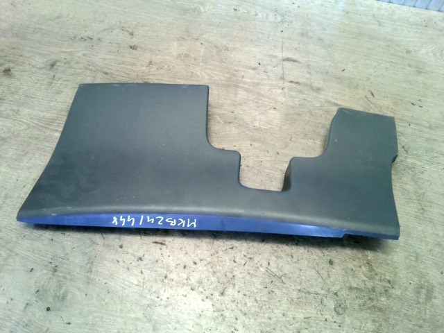 SUZUKI SWIFT 05-10 Műszerfal alatti műanyag elem 1. kép