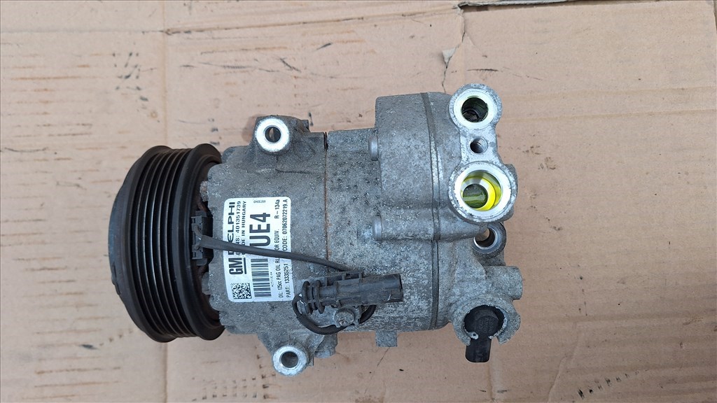 Opel Astra J klímakompresszor UE4  1. kép