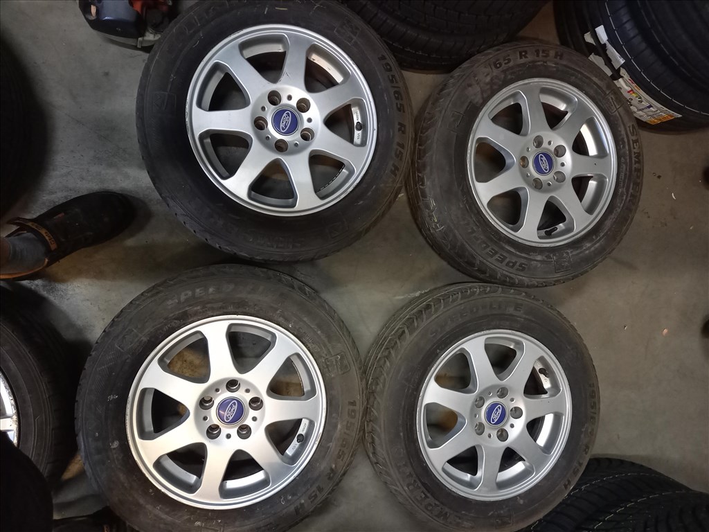 Ford 5x108-as 6.5x15" használt Enzo alufelni,195/65 használt Semperit nyári gumi Mxx 1. kép