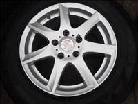 5x114.3 lyukosztású 16" Hyundai,Kia,Mazda alufelni, rajta 215/65 Maxxis téli gumi