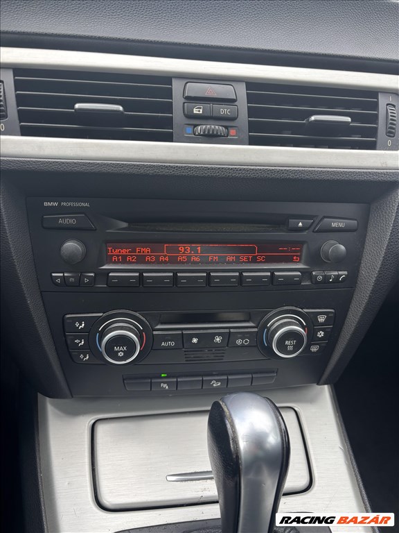 BMW 330 (E90, E91, E92, E93) bontott alkatrészei 6. kép