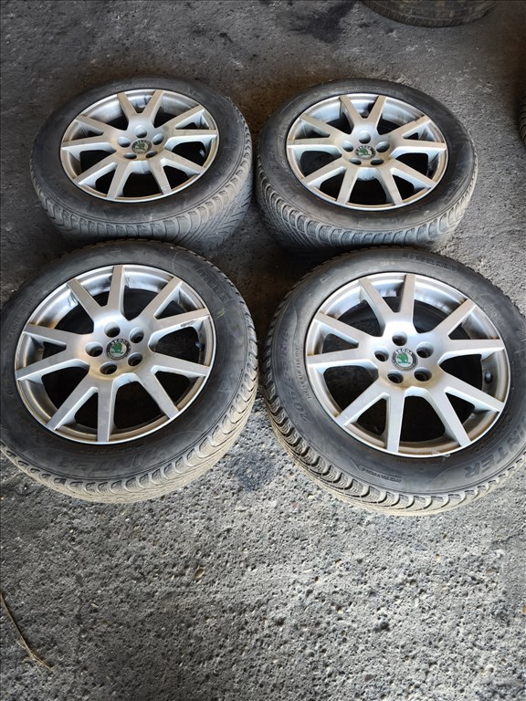 Skoda Octavia I RS gyári 16" téli kerék szett  1. kép