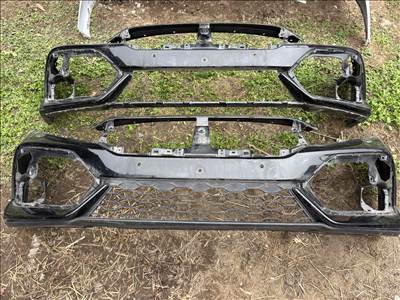 Honda Civic X Első lökhárító+rács+koptató 71101-tgg-zz00