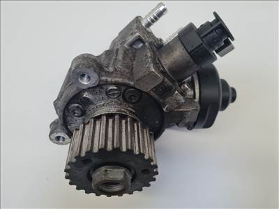 Volkswagen Golf VII 1.6 CR nagynyomású szivattyú (24390) 04l130755d