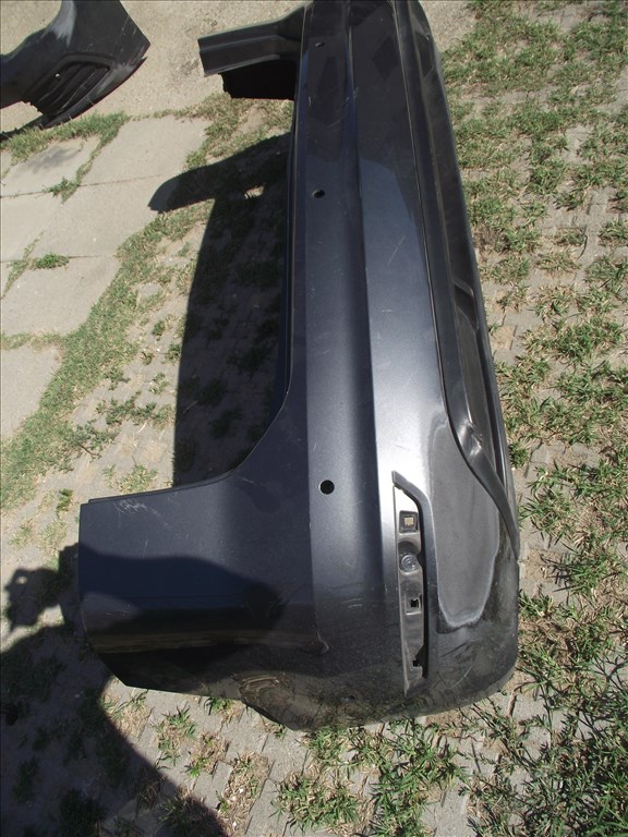 Volkswagen Sharan hátsó lökhárító 2010-től 7n0807421b 7n0807417c 2. kép