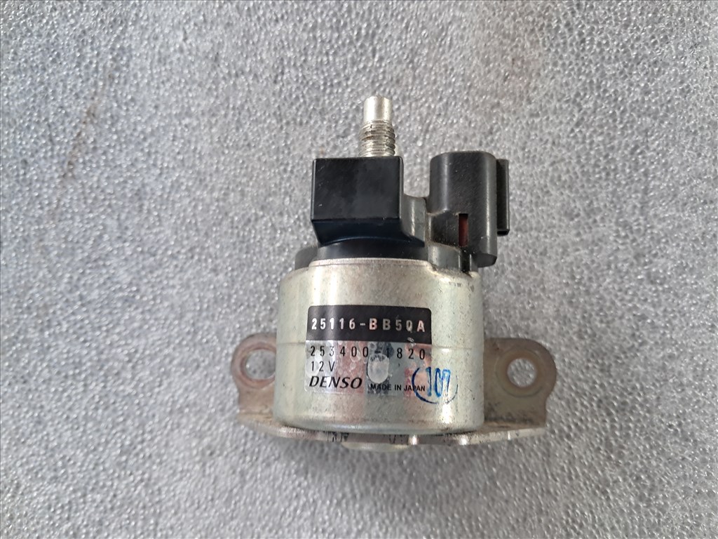 Nissan Qashqai (J10) 1.6 DCI Indító relé  25116bb50a 1. kép