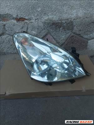 Toyota Corolla Verso (AR10) Jobb fényszóró 2822 stanley0f03