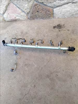 BMW 530d touring Közösnyomócső 2810 7795514