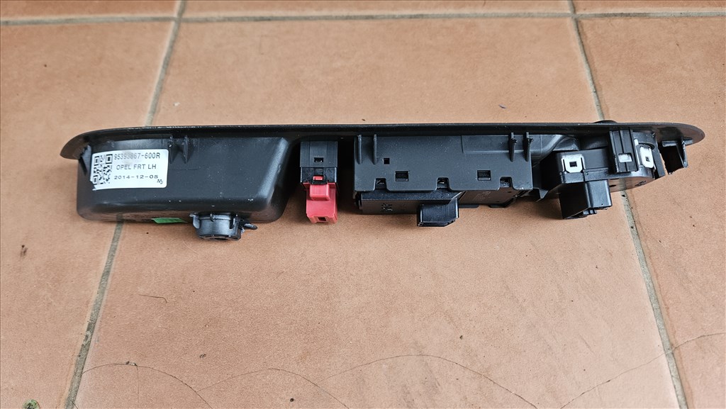 Opel Mokka Ablakemelő kapcsoló panel 13305978 2. kép