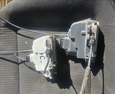 Renault Scénic II Ajtózár zárszerkezet 