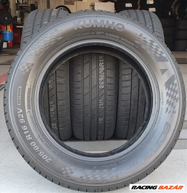 Kumho Ecsta PS71   205/60 R16 Új/demó nyári gumi 4db 2024.    /G310. 1. kép