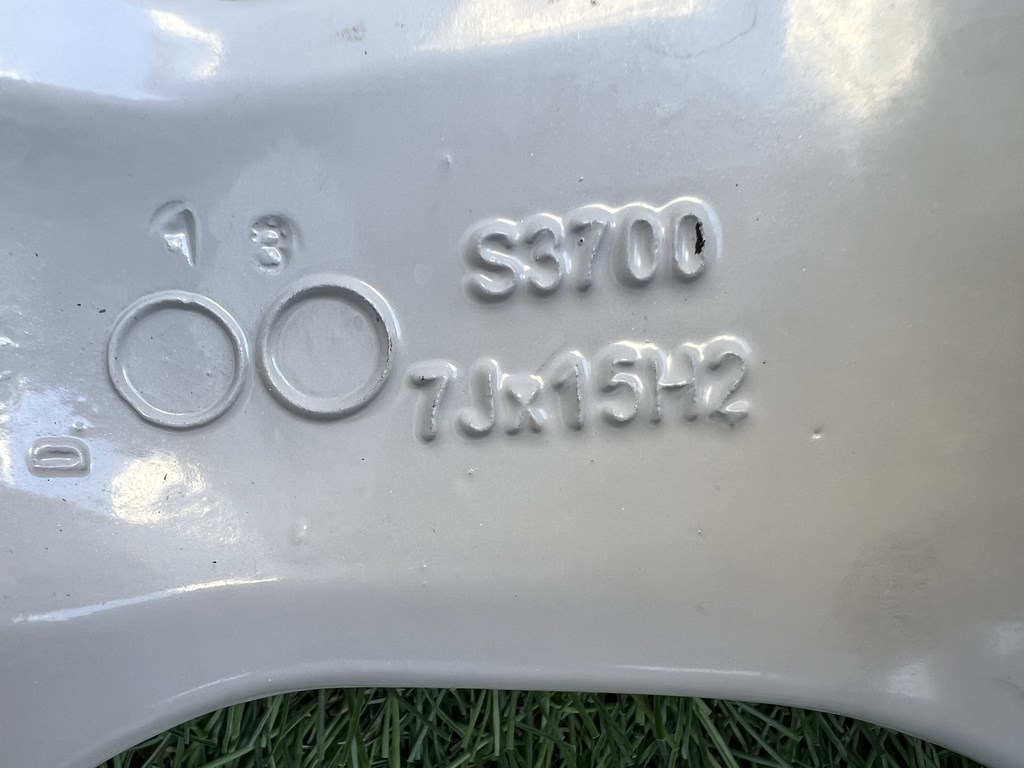 4x100 15" Borbet alufelni 7Jx15h2 ET35 7. kép