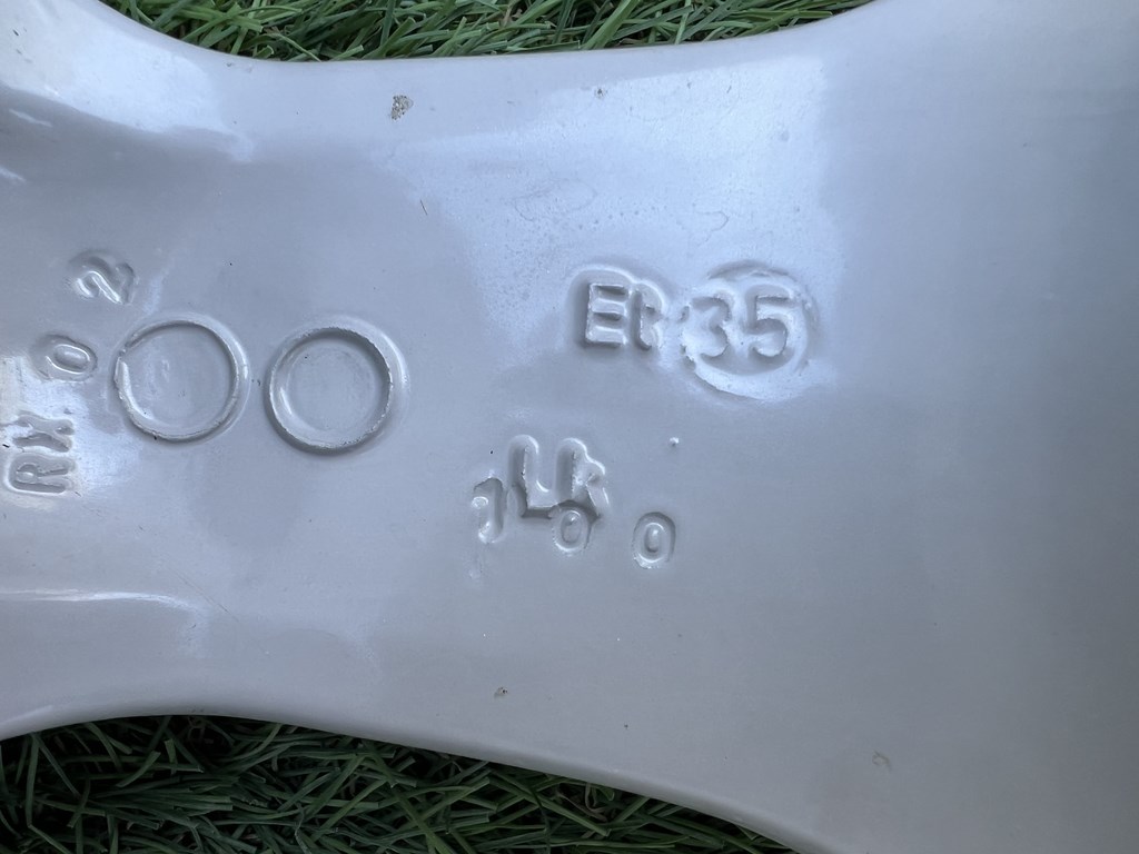 4x100 15" Borbet alufelni 7Jx15h2 ET35 8. kép