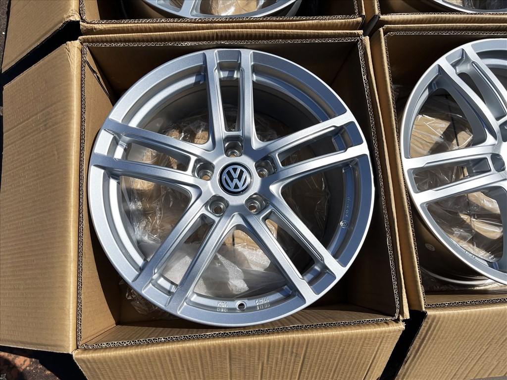 VW - Audi - Seat - Skoda 18" 5x112 Új Dezent alufelni eladó 18 coll 1. kép